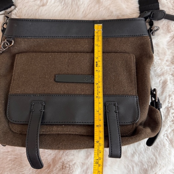 Sherpani Brown Felted Shoulder Bag Adjustable Strap Tassel Accent Small - Picture 11 of 13